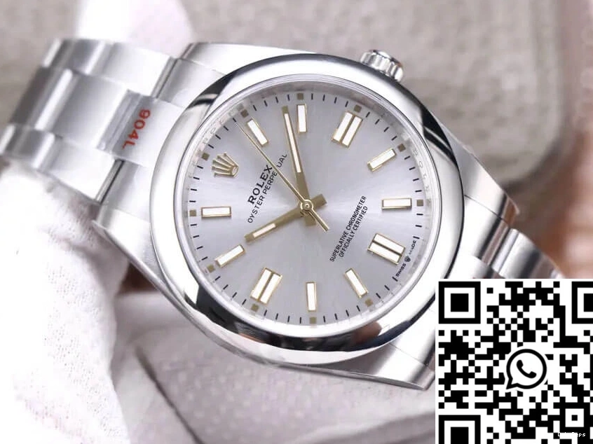 Factory Perpetual M124300-0001 Oyster EW 41MM Silver Dial Rolex 0524